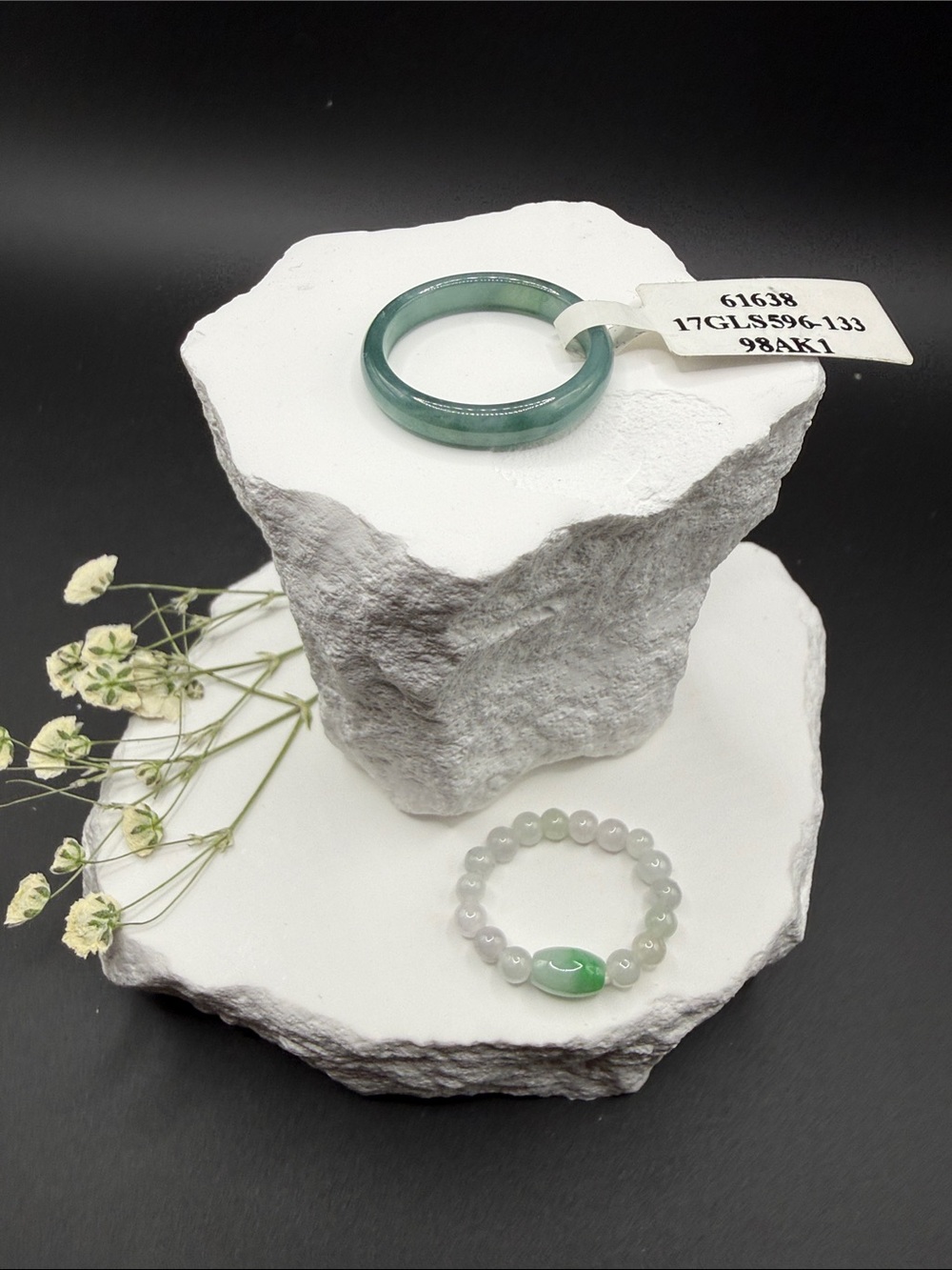 Green Jade Ring - Elegant Women's Jewelry